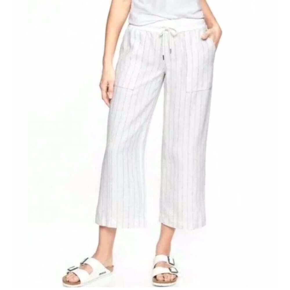 NWT - ATHLETA Stripe Bali Linen Crop White/Gray Stripes, Sz 2